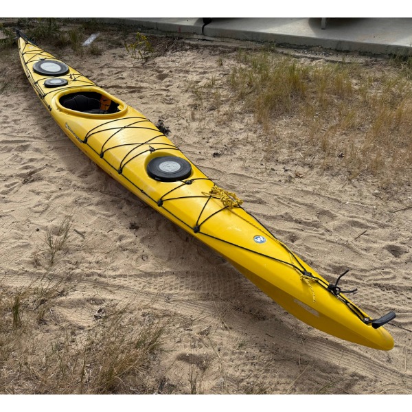 空海陸 Pre-Owned Wilderness Systems Tsunami 165 Kayak